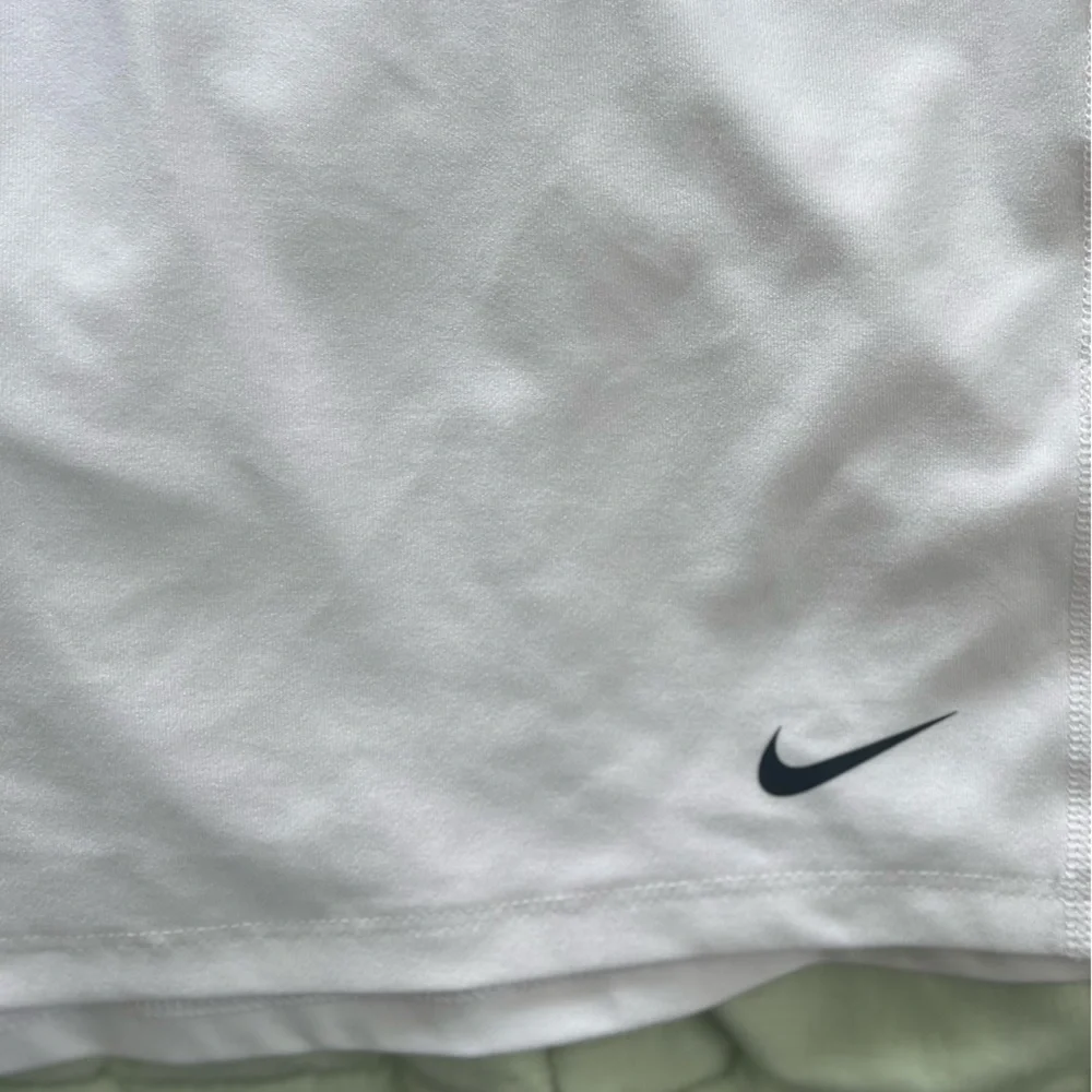 Nike dry fit tennis top